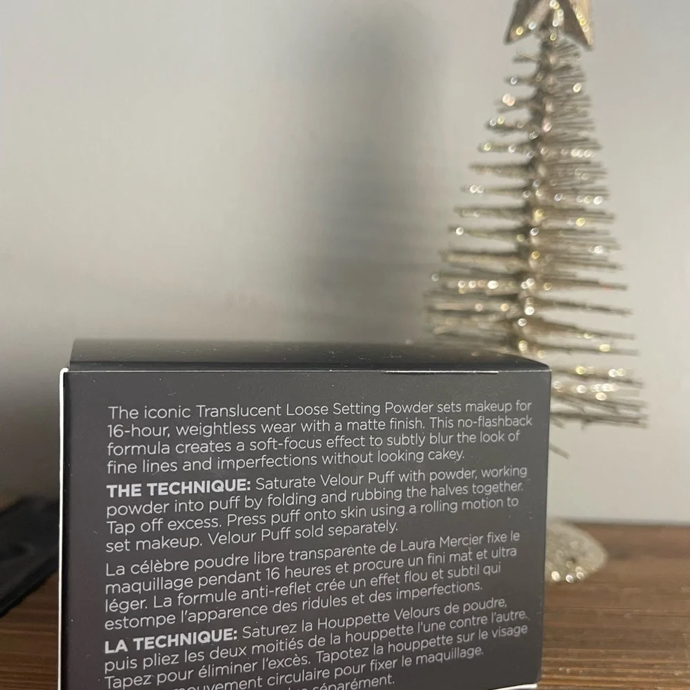 Laura Mercier Translucent Loose Setting Powder - Black Box